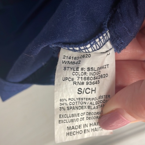 Navy Blue Scrub Top - Picture 9 of 9